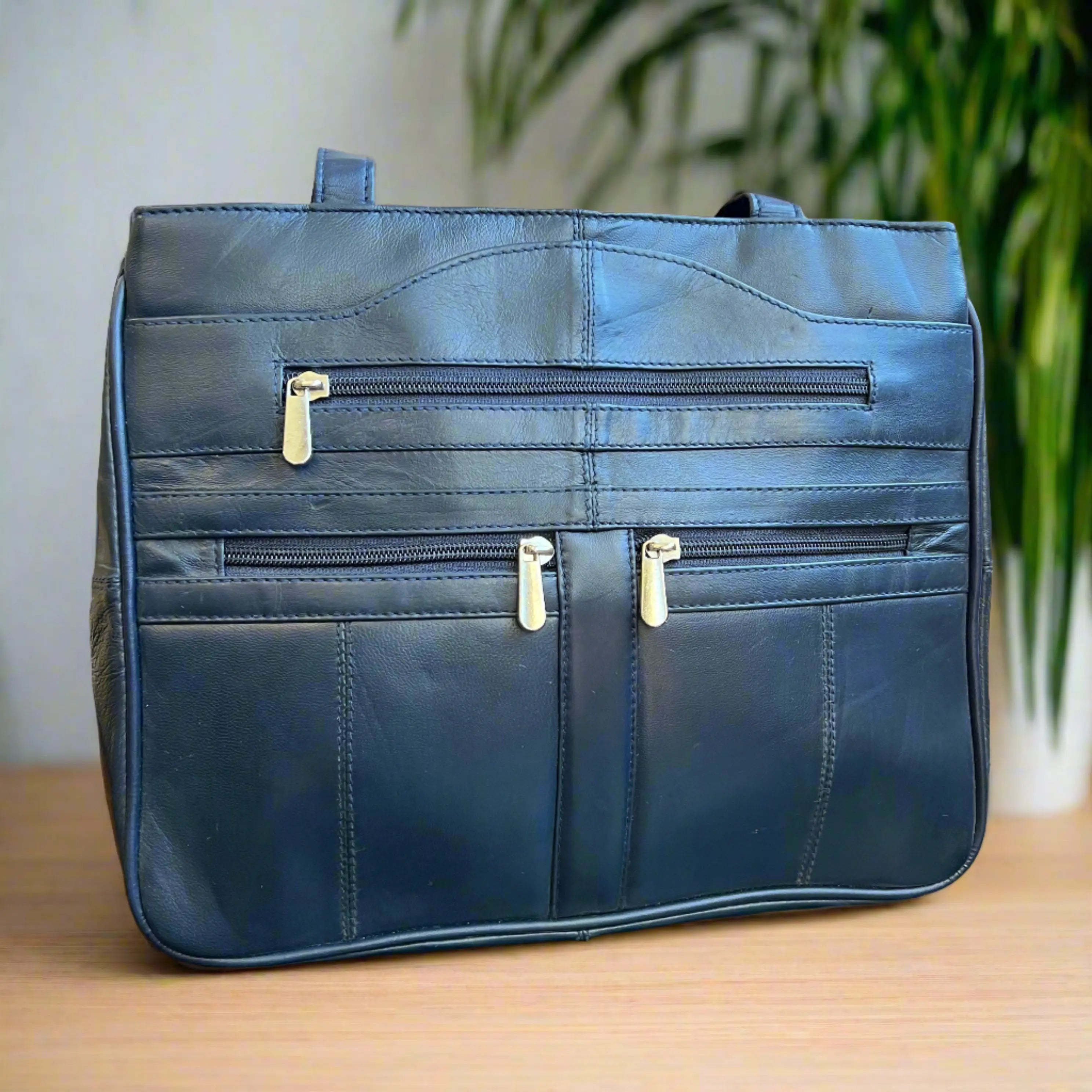 BOL Leather Shoulder Bag with Multiple Pockets Handbags & Purses Boutique of Leathers/Open Road