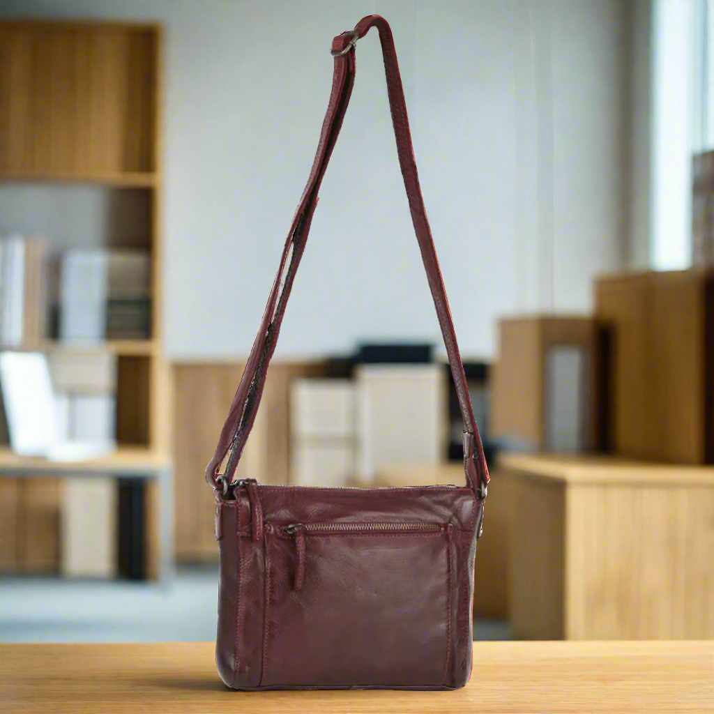 MET Cossbody Organizer Leather Handbag Handbags & Purses Boutique of Leathers/Open Road