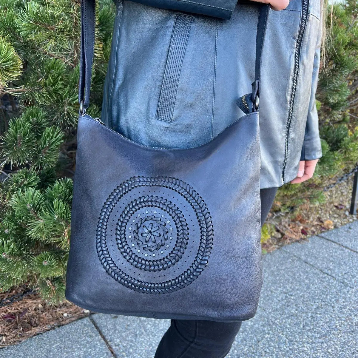MET Floral Stitch Leather Tote with Adjustable Strap Handbags & Purses Boutique of Leathers/Open Road